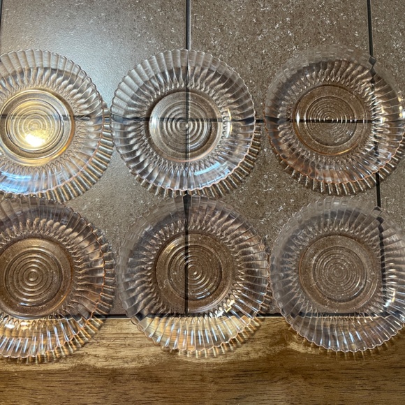 Macbeth Evan Pink Petalware Depression Glass Saucers - Picture 2 of 3